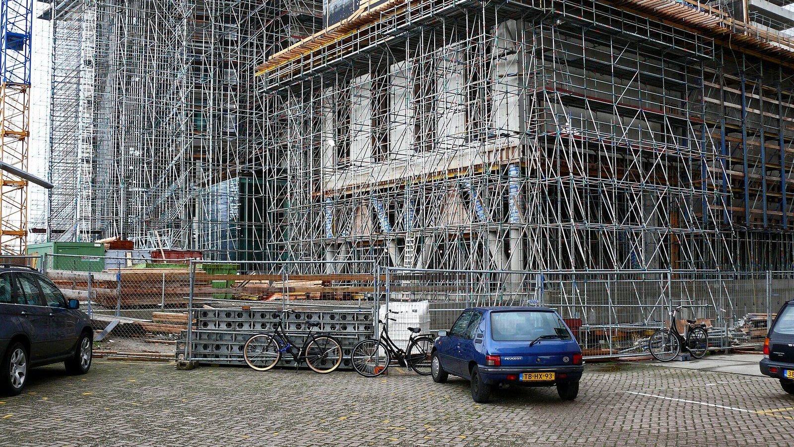 Obra en Ejecución — Edificio Comercial